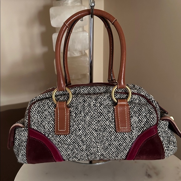 Coach Limited Edition Vintage Soho Tweed satchel and wristlet - Picture 4 of 17